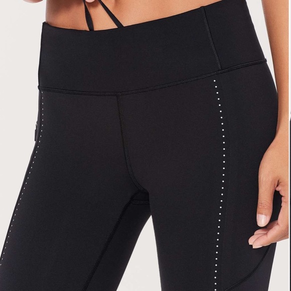 lululemon Reflective Extra Mile Tight - Picture 8 of 11